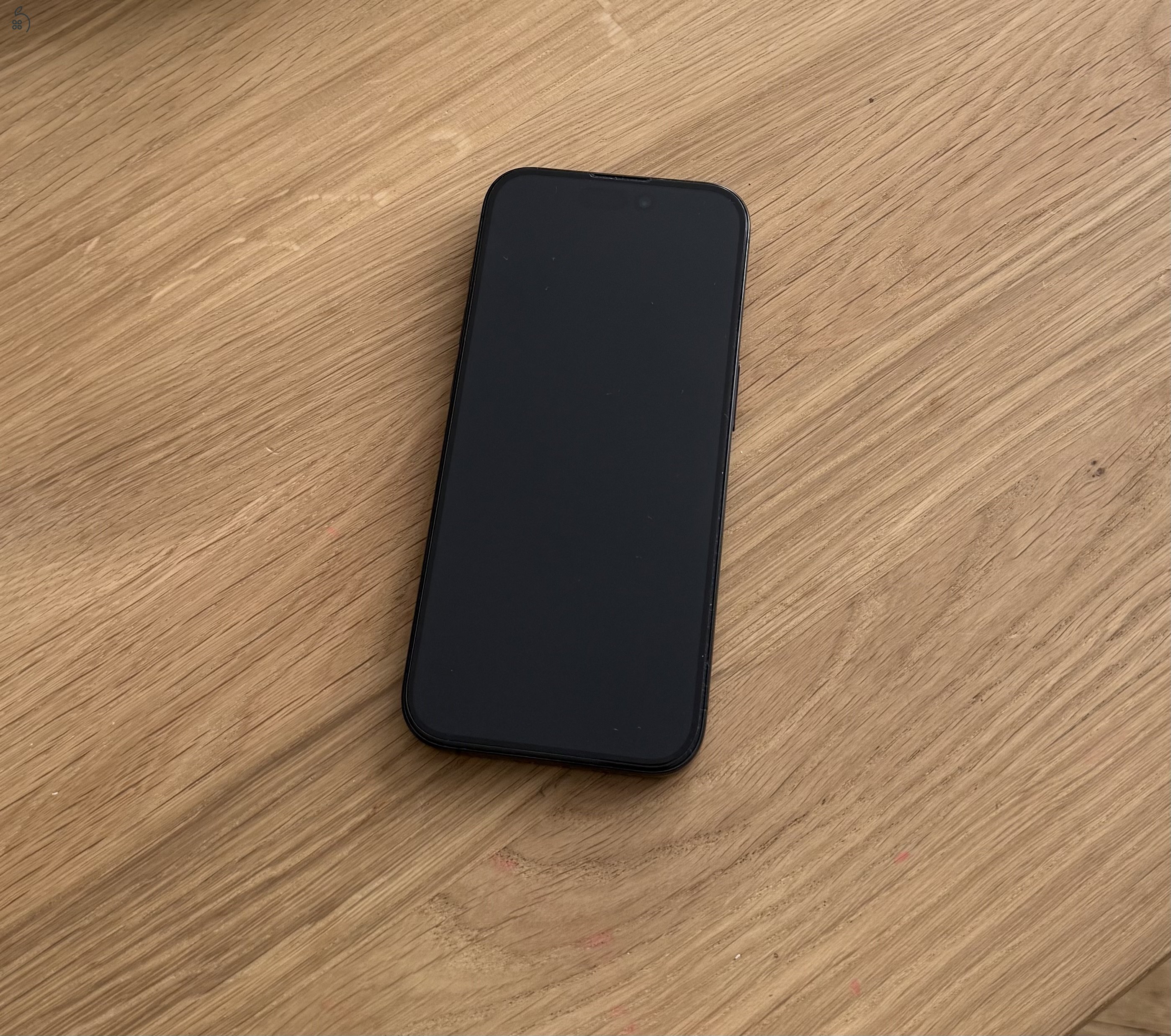 karcmentes Iphone 15 pro eladó magánszemélytől