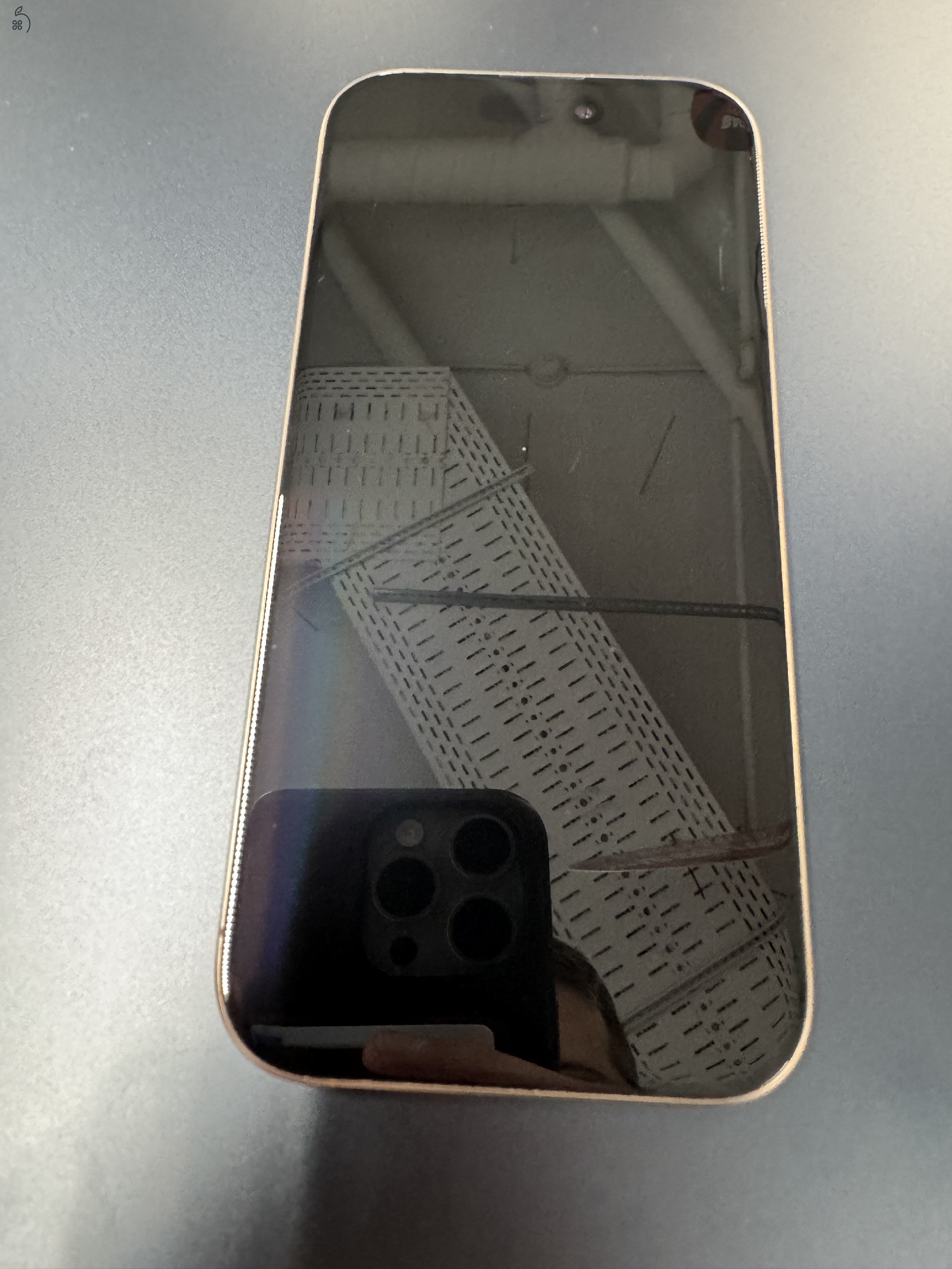 Eladó esztétikai hibás iPhone 16 Pro 256GB Desert Titanium