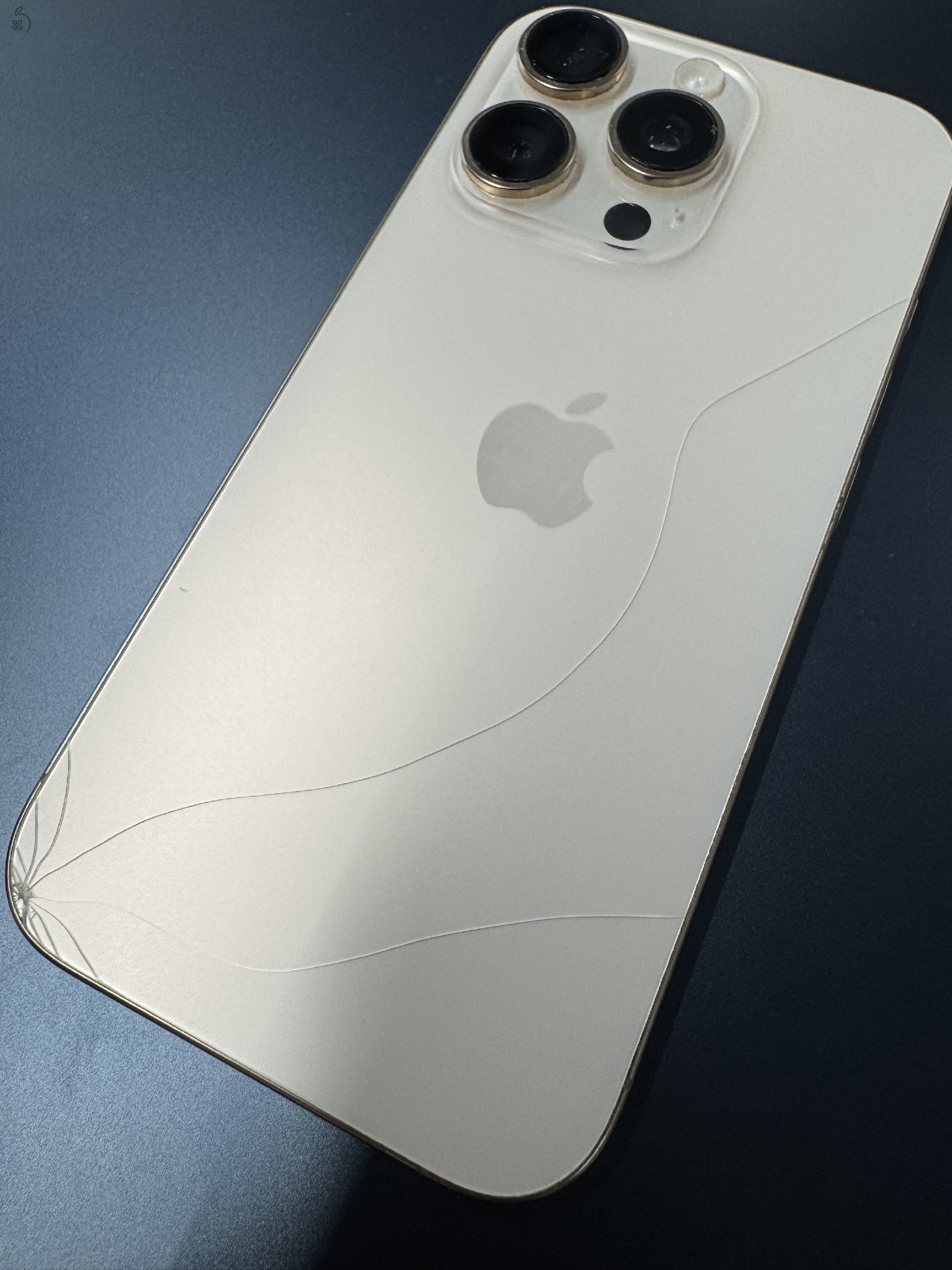 Eladó esztétikai hibás iPhone 16 Pro 256GB Desert Titanium