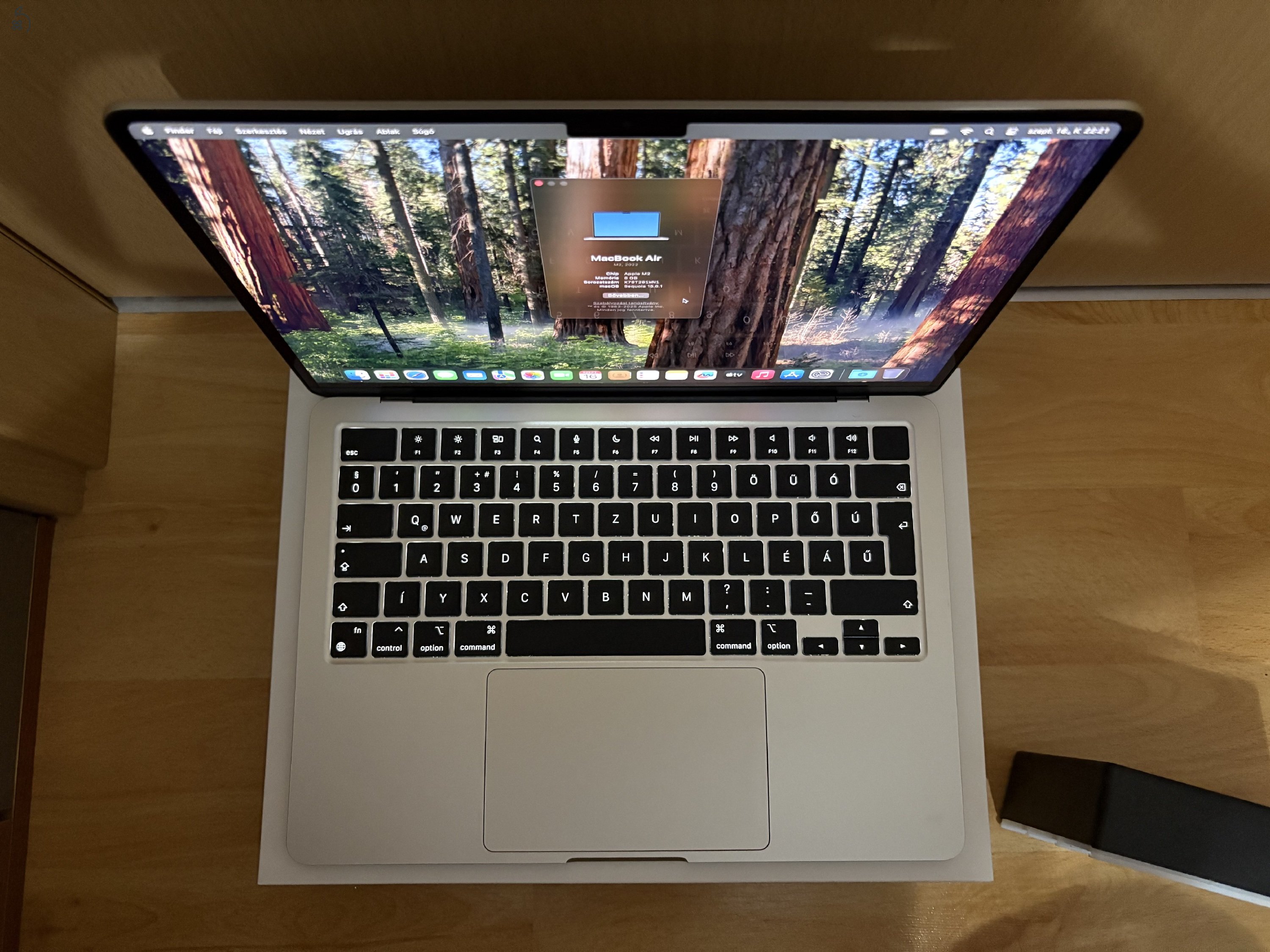 MacBook Air M2 / 8GB / 256GB SSD / Magyar / Silver / 98% Aksi / Korrekt Áron Eladó ! ! !