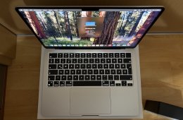 MacBook Air M2 / 8GB / 256GB SSD / Magyar / Silver / 98% Aksi / Korrekt Áron Eladó ! ! !