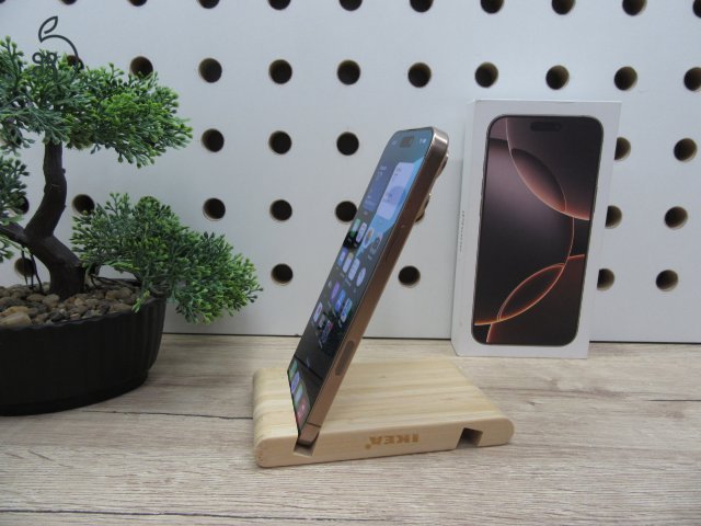 Apple iPhone 16 Pro Max Desert Titanium Titán dizájn, Pro kamera 256 GB Használt, karcmentes 100% akku (22 ciklus) Garancia 2026. 06. 19-ig