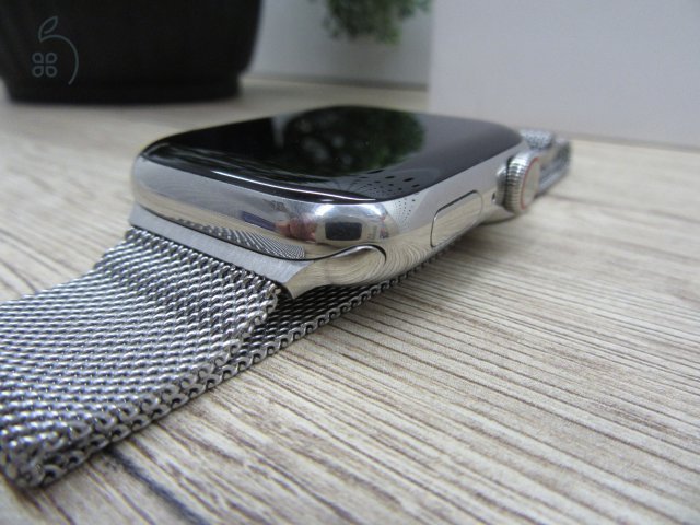 Apple Watch Series 7 – 45 mm Stainless Steel – Always-On Retina, EKG, Cellular – Használt, megkímélt – 77% akku – Garancia 3 hónap