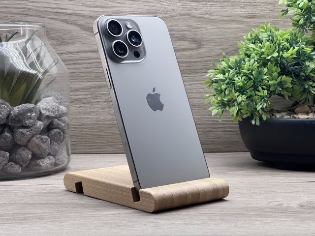 Hibátlan iPhone 15 Pro Max Natural Titanium 256GB 2 ÉV Garanciával Számlával 100% Akksi