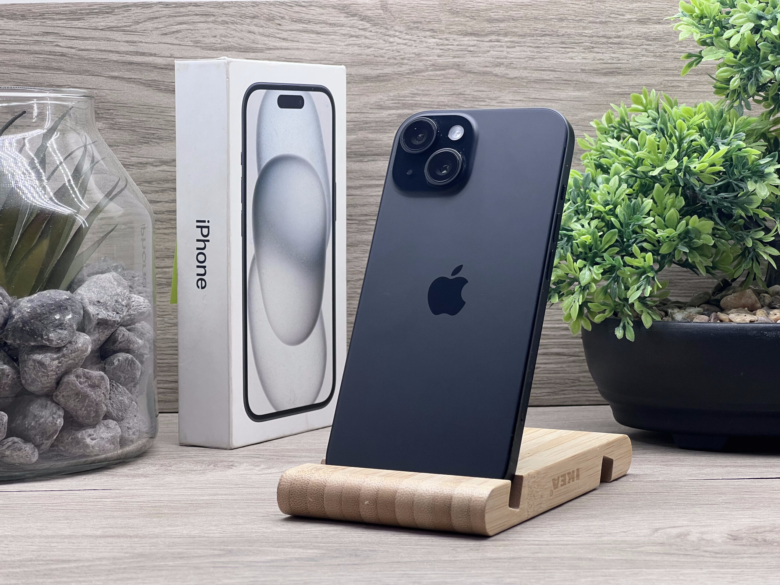 Hibátlan iPhone 15 Black 256GB 2 ÉV Garanciával Számlával 100% Akksi
