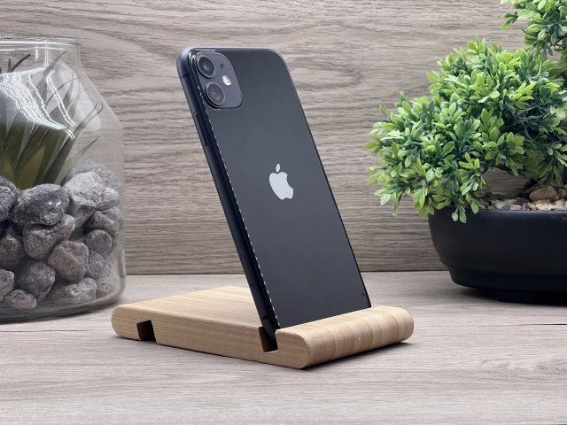 Hibátlan iPhone 11 Black 64GB 2 ÉV Garanciával Számlával 100% Akksi