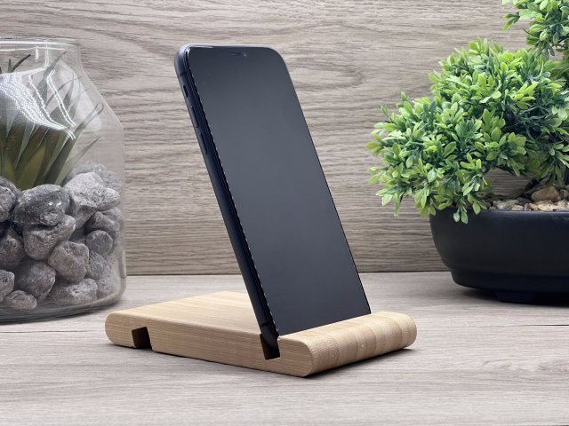 Hibátlan iPhone 11 Black 64GB 2 ÉV Garanciával Számlával 100% Akksi