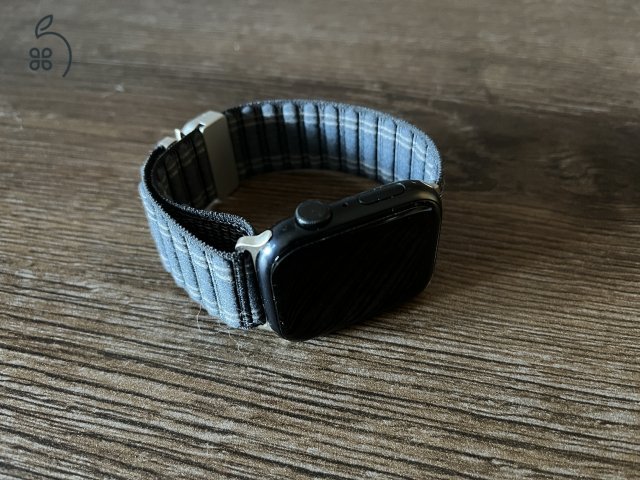 Apple Watch Series 7 45MM, bontatlan eredeti szíjjal, dobozában