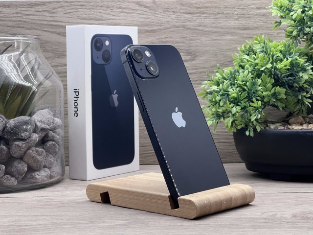 iPhone 13 Midnight 128GB 2 ÉV Garanciával Számlával 100% Akksi