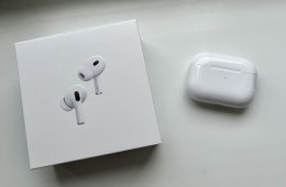 AirPods Pro 2 (Lightning) + ajándék Nudient tok (zöld)