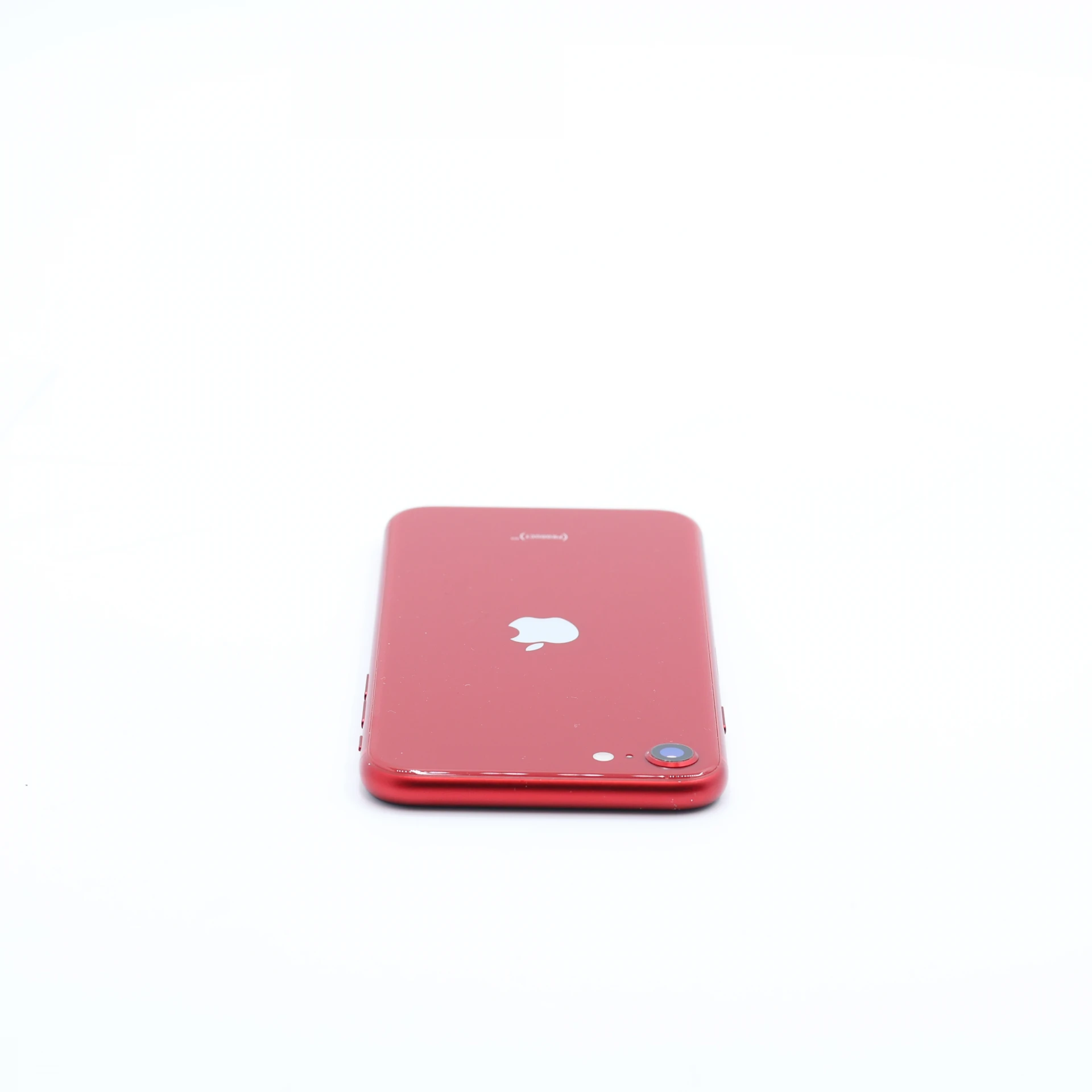 1 év garanciával! Felújított iPhone SE (2022) 64 GB PRODUCT RED