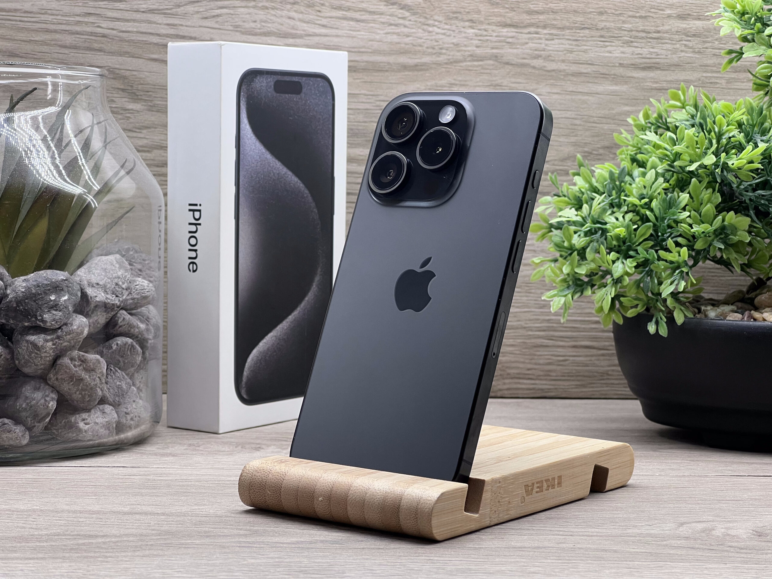 Hibátlan iPhone 15 Pro Black Titanium 128GB 2 ÉV Garanciával Számlával 92% Akksi