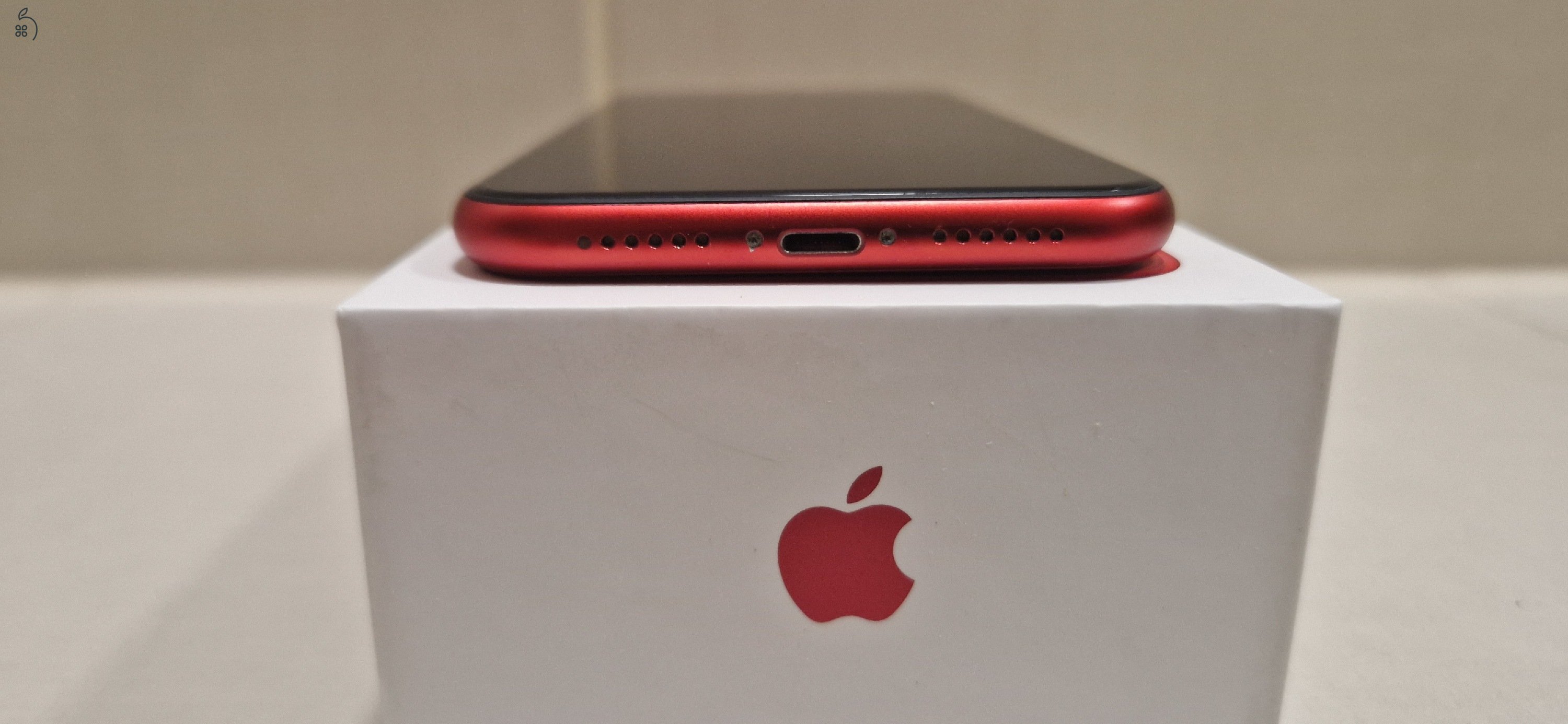 iPhone 11 64GB RED product 