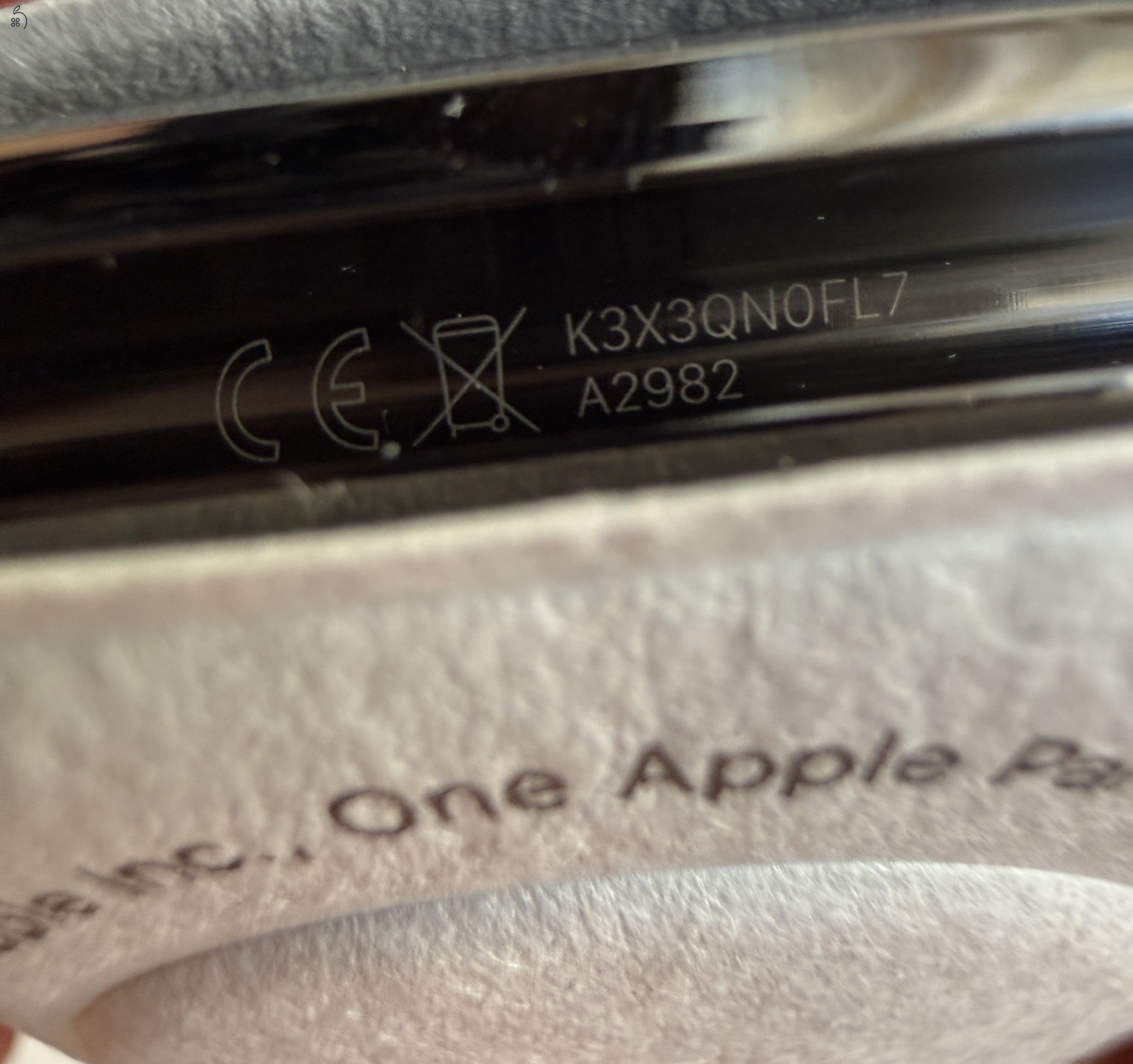 Apple Watch 9 41 mm GPS+Cellular, Graphite acél tok, új, aktiválatlan készülék.