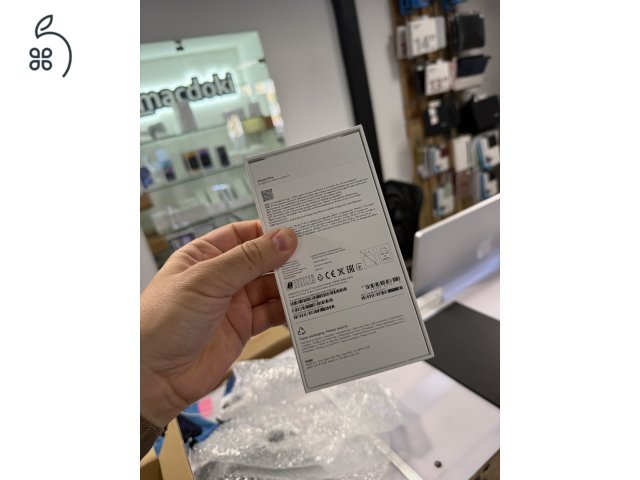 iPhone 17 Pro narancs