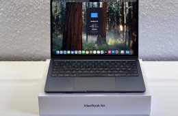 Hibátlan MacBook Air 2022 13″ M2 Midnight 512GB 8GB RAM 2 ÉV Garanciával Számlával