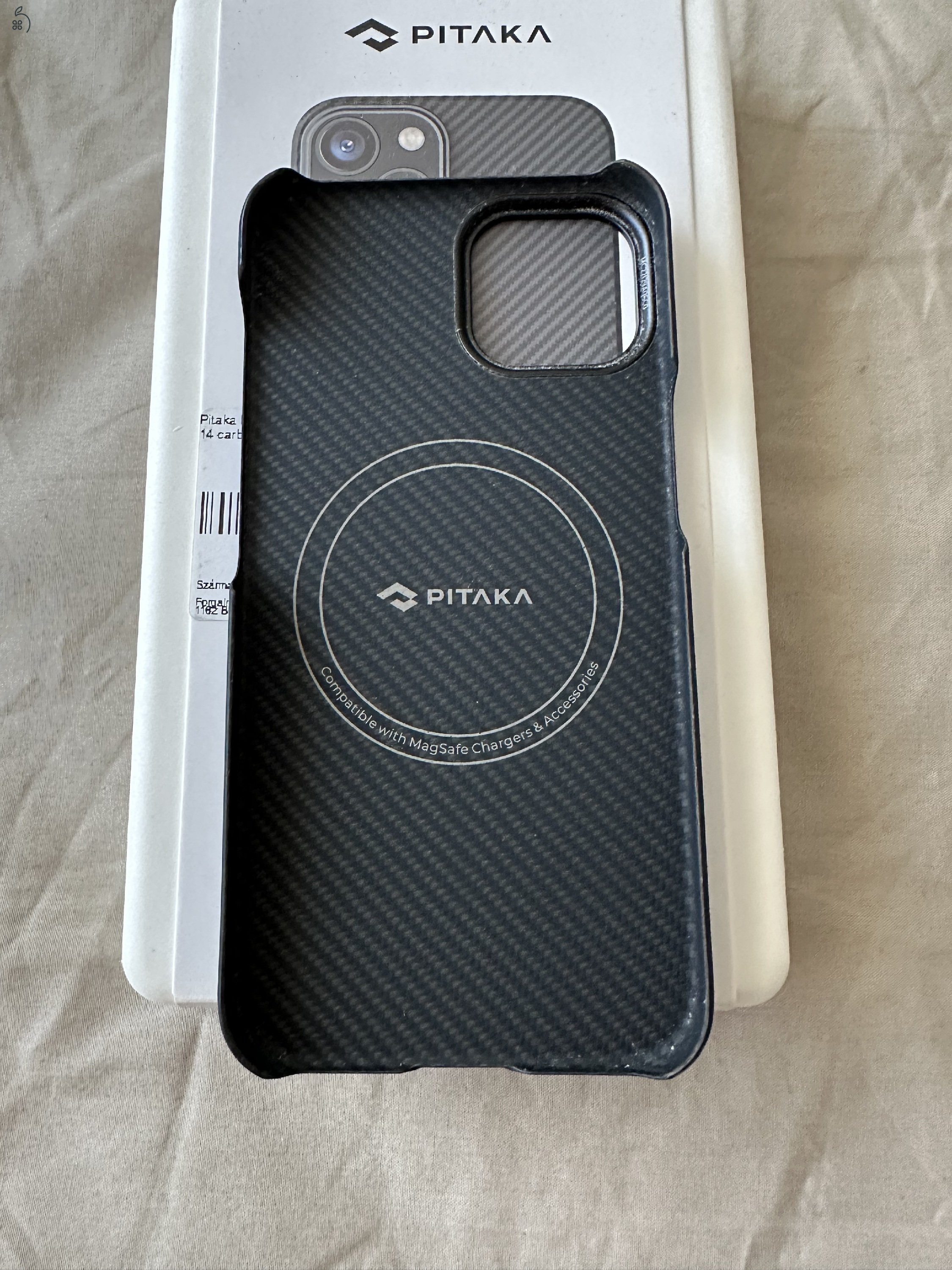 Pitaka MagEZ Case 3 Iphone 14-re. 6,1 colos sima, alap változatra. Tökéletes, újszerű állapotban. Átvehető Budapest III. ker. Békásmegyeren.
