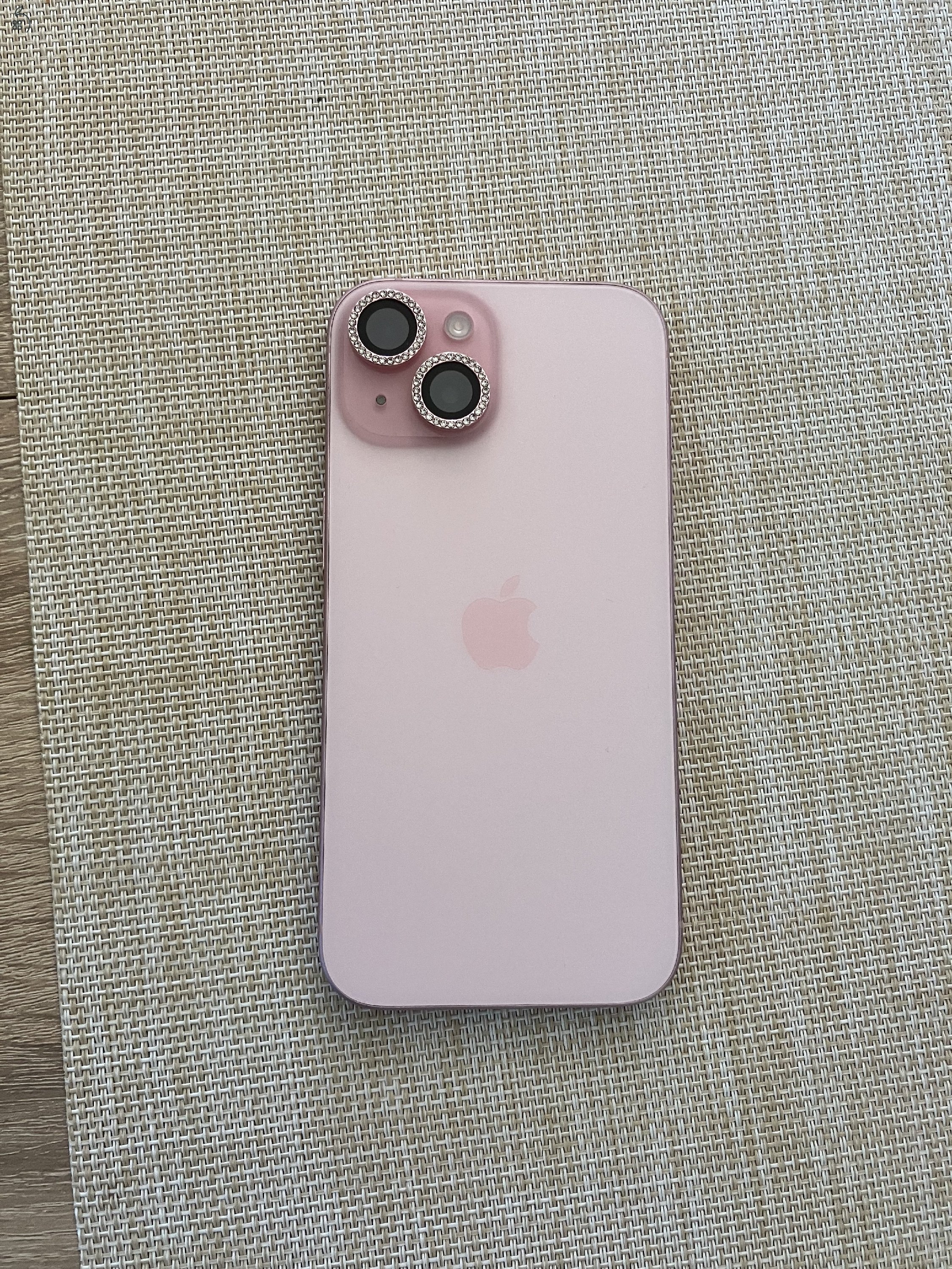 Eladó Iphone 15 128GB
