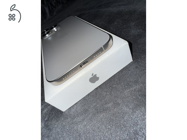 Apple 16 Pro Max
