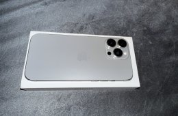 Apple 16 Pro Max