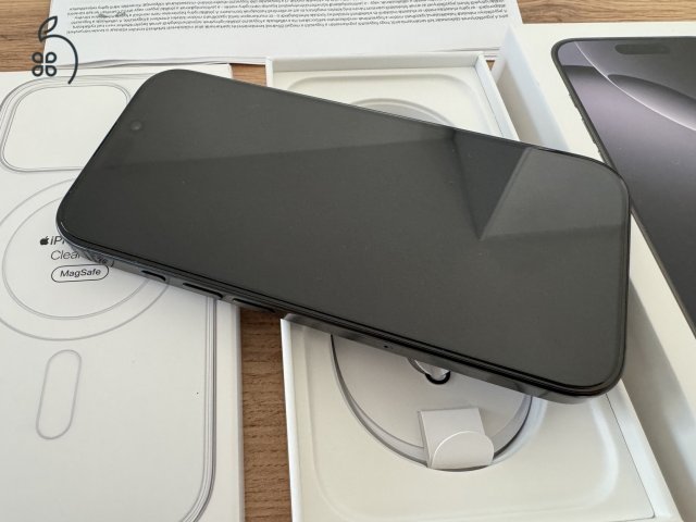 Apple Iphone 16 Pro, 128Gb, 2 év icentre garancia +2 eredeti tok