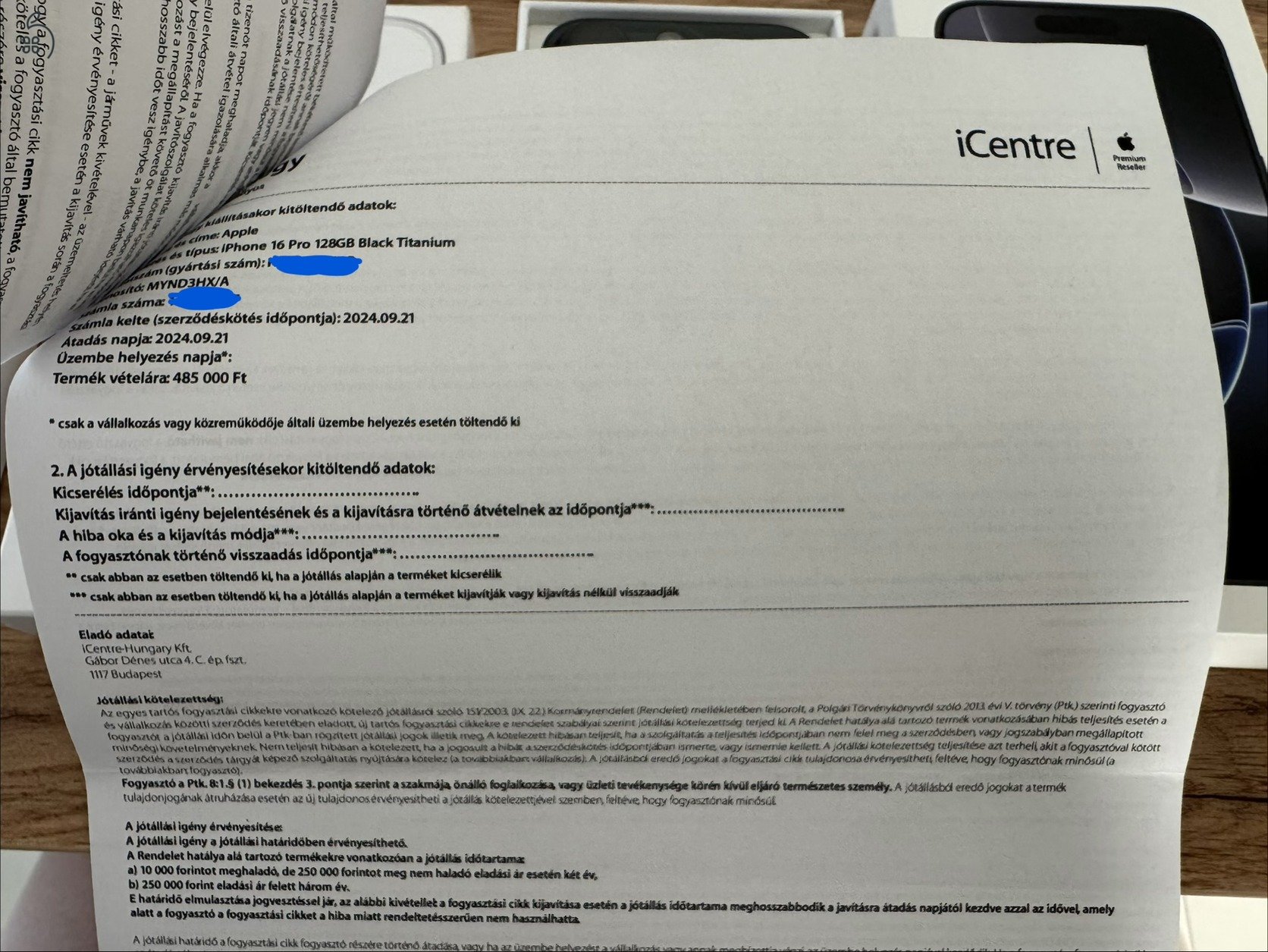 Apple Iphone 16 Pro, 128Gb, 2 év icentre garancia +2 eredeti tok