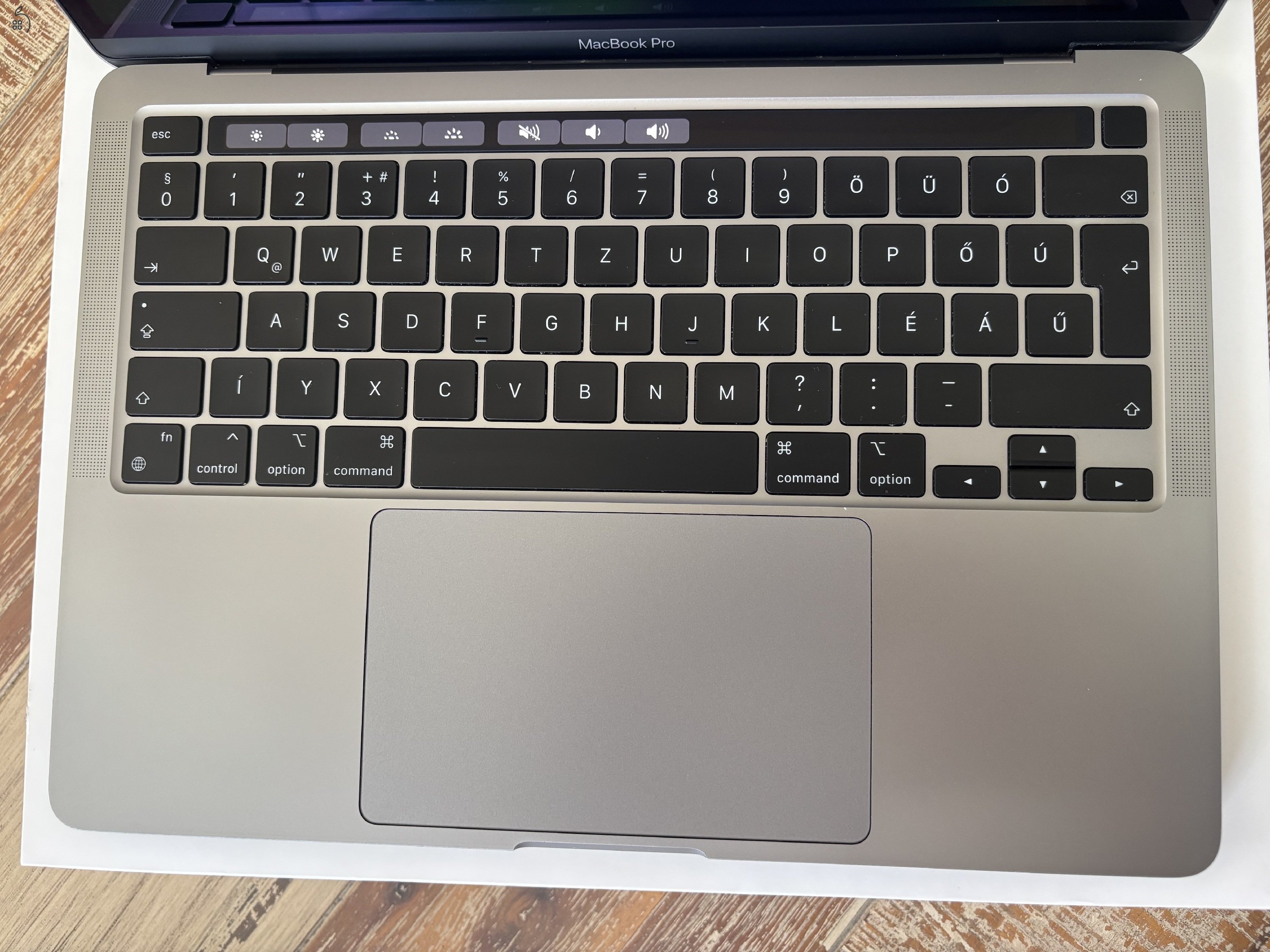 Macbook Pro M1 8GB/256GB 2020 93% Akku, 2022-es vásárlás