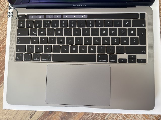 Macbook Pro M1 8GB/256GB 2020 93% Akku, 2022-es vásárlás