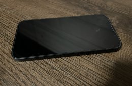 iPhone 13 128GB hibátlan állapotban, 2026.12.08-ig garival!