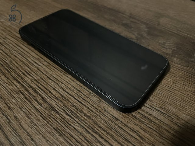 iPhone 13 128GB hibátlan állapotban, 2026.12.08-ig garival!