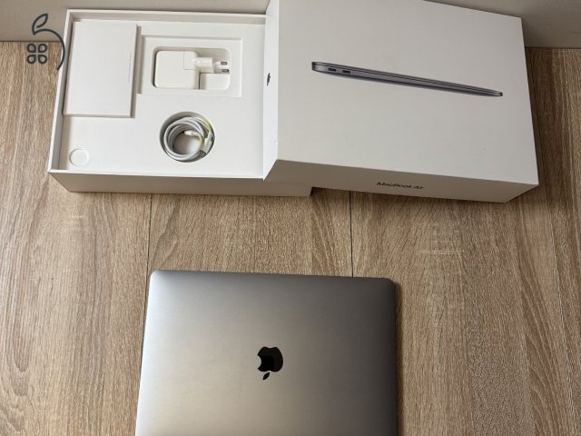 MacBook Air (M1, 2020)