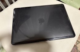 Eladó szép állapotban lévő Macbook Air M1 Antracit.