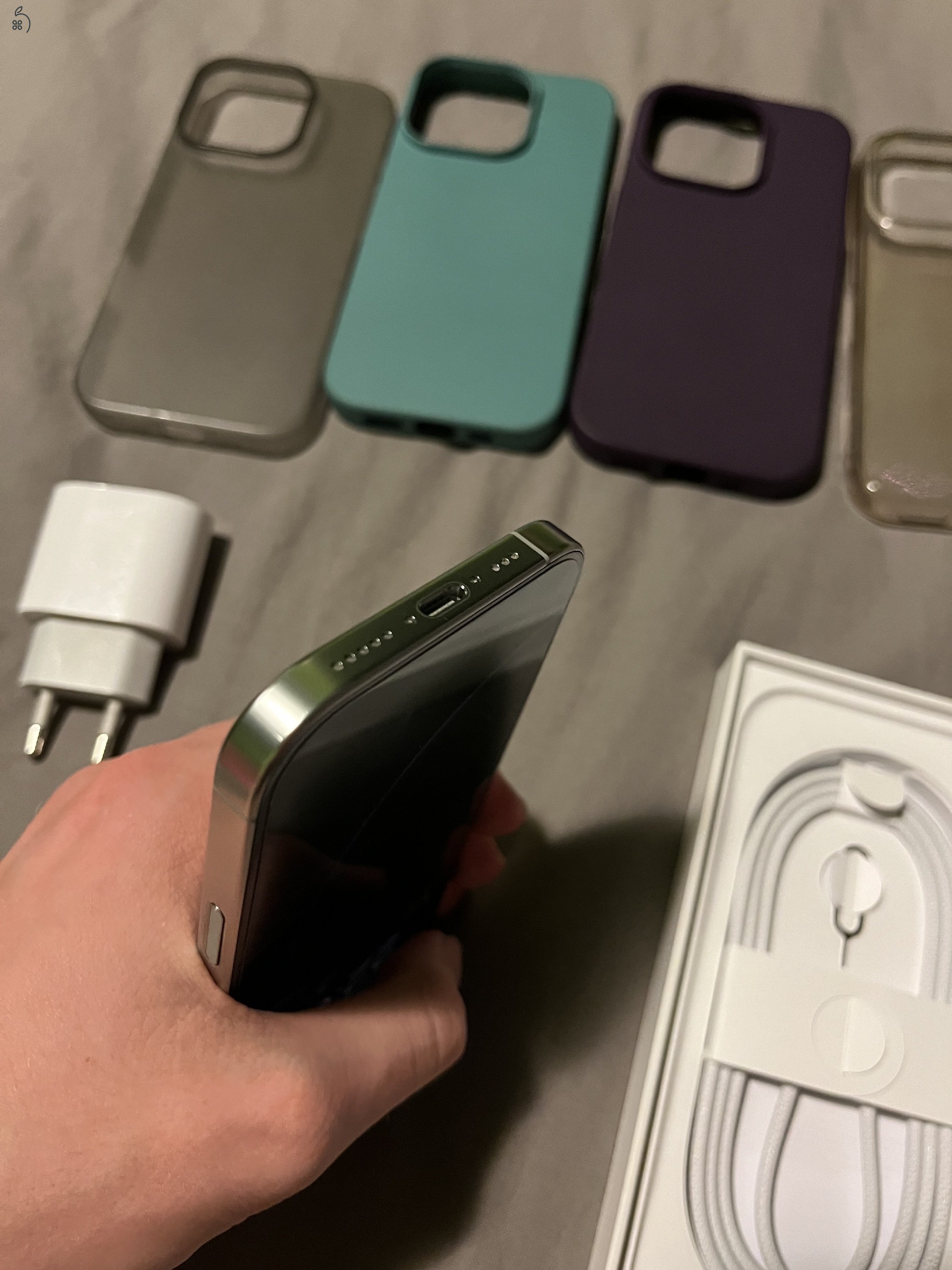 iPhone 16 Pro White Titanium