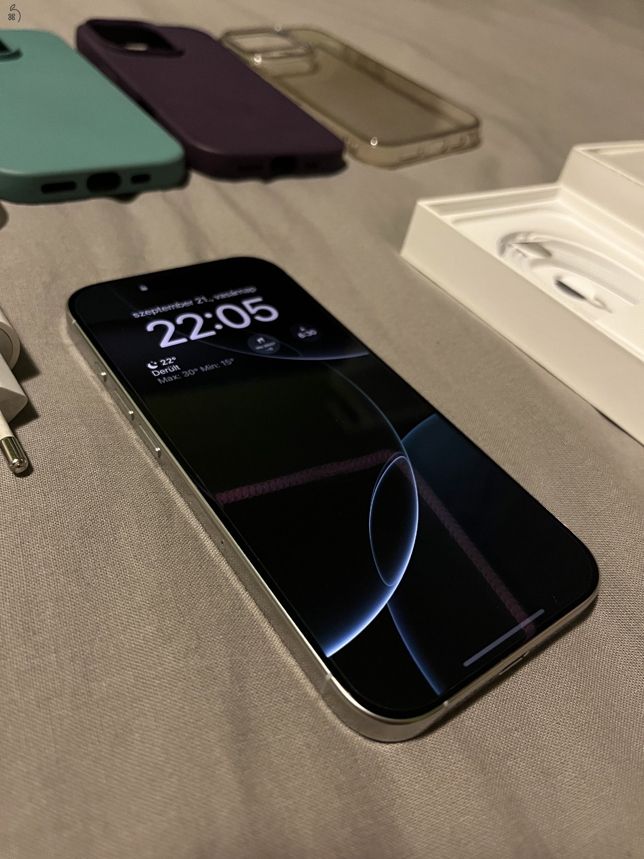 iPhone 16 Pro White Titanium