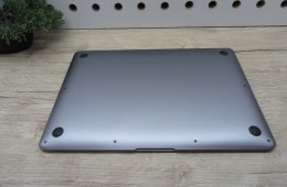 Apple MacBook Air 13” (2020, M1) – Csendes M1-teljesítmény, Retina kijelző, ~15 óra üzemidő – 16/256 – Használt, karcmentes – 98% akku (56 ciklus) – Garancia 3 hónap