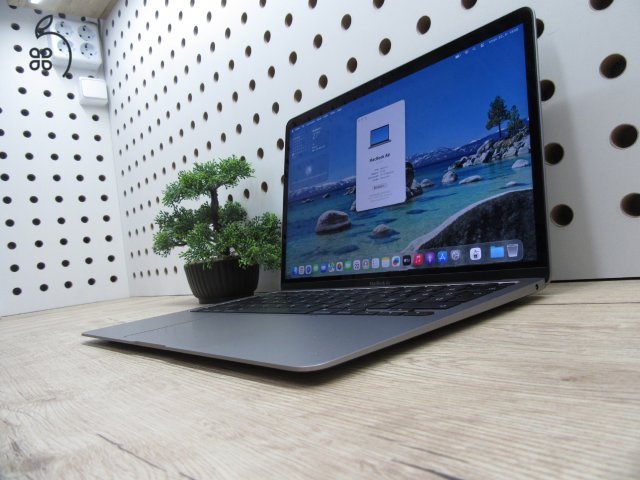 Apple MacBook Air 13” (2020, M1) – Csendes M1-teljesítmény, Retina kijelző, ~15 óra üzemidő – 16/256 – Használt, karcmentes – 98% akku (56 ciklus) – Garancia 3 hónap