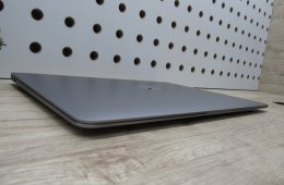 Apple MacBook Air 13” (2020, M1) – Csendes M1-teljesítmény, Retina kijelző, ~15 óra üzemidő – 8/256 – Használt, megkímélt – 92% akku (85 ciklus) – Garancia 3 hónap