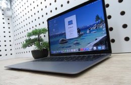 Apple MacBook Air 13” (2020, M1) – Csendes M1-teljesítmény, Retina kijelző, ~15 óra üzemidő – 8/256 – Használt, szép – 96% akku (38 ciklus) – Garancia 3 hónap