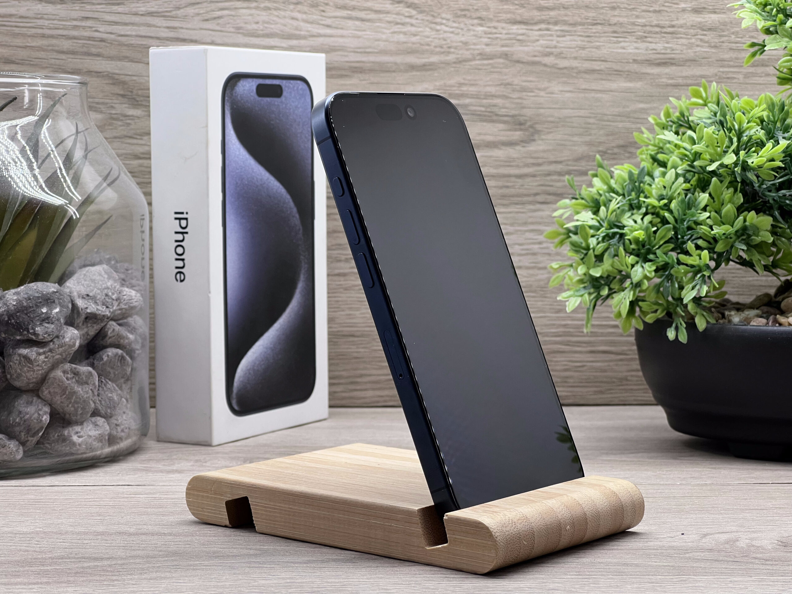 Hibátlan iPhone 15 Pro Blue Titanium 128GB 2 ÉV Garanciával Számlával 92% Akksi