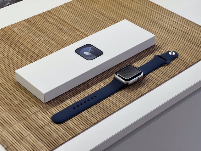 Apple Watch Series 9  Silver 41mm Cellular  2 ÉV Garanciával Számlával