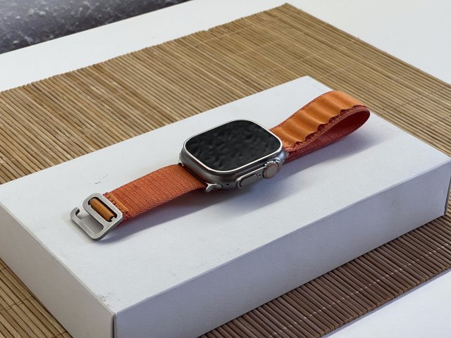 Hibátlan Apple Watch Ultra Natural Titanium 49mm 2 ÉV Garanciával Számlával