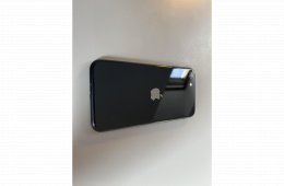 IPHONE SE 3 (2022) Újszerű, 100%-os akkumlátor