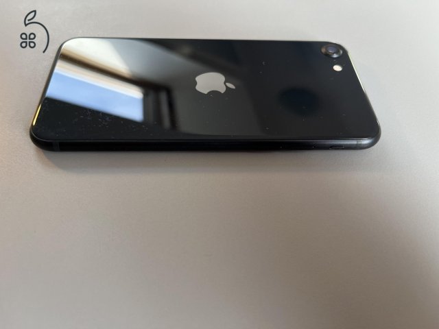 IPHONE SE 3 (2022) Újszerű, 100%-os akkumlátor