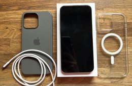 Hibátlan iPhone 15 Pro Max Natural Titanium 256GB Számlával 93% Akkumulátor