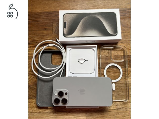 Hibátlan iPhone 15 Pro Max Natural Titanium 256GB Számlával 93% Akkumulátor
