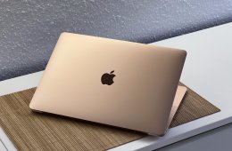 Hibátlan MacBook Air 2020 13″Gold  M1 8GB 256GB 2 ÉV Garanciával Számlával
