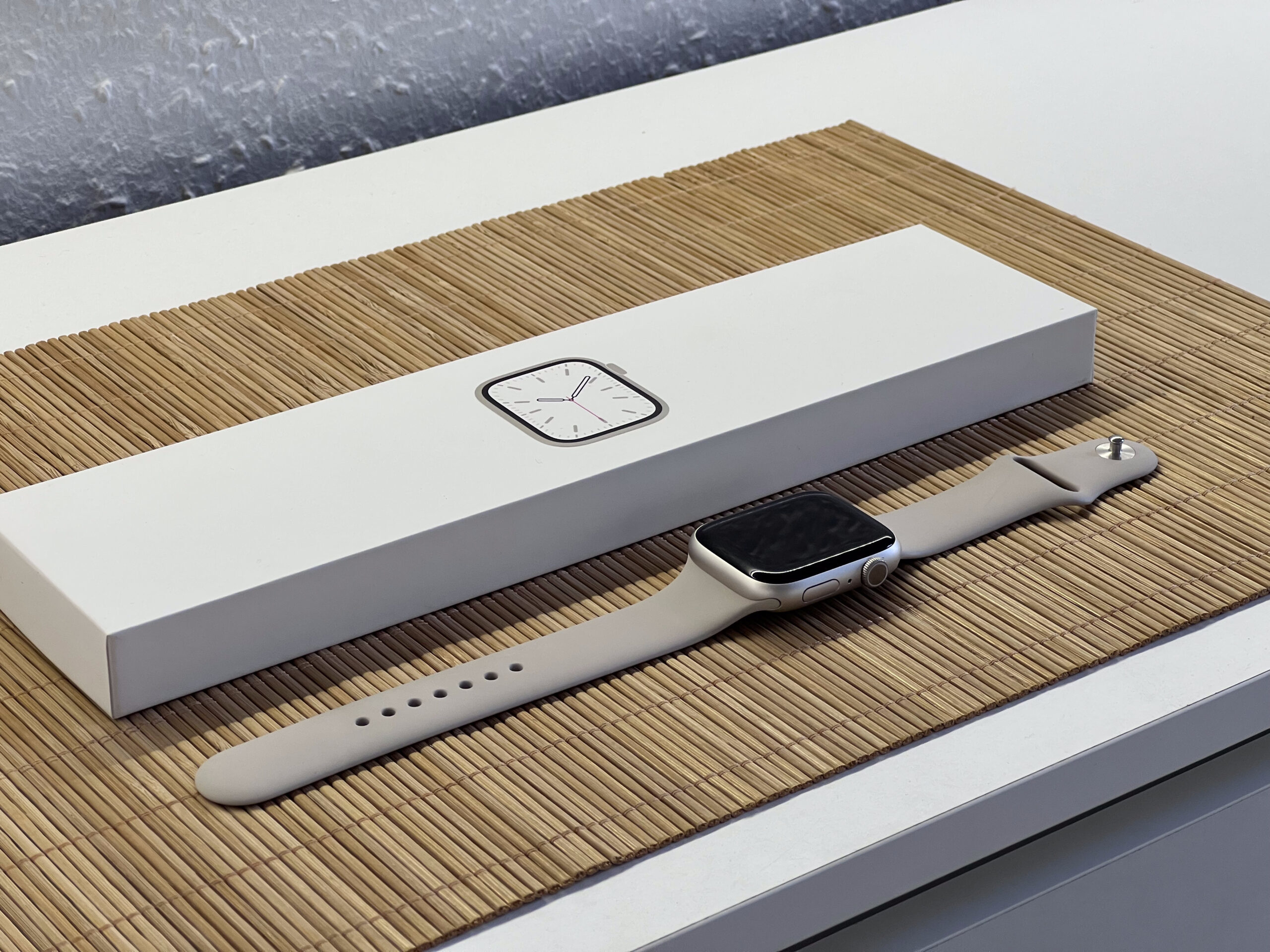 Hibátlan Apple Watch Series 8 Starlight 45mm 2 ÉV Garanciával Számlával