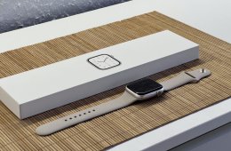 Hibátlan Apple Watch Series 8 Starlight 45mm 2 ÉV Garanciával Számlával