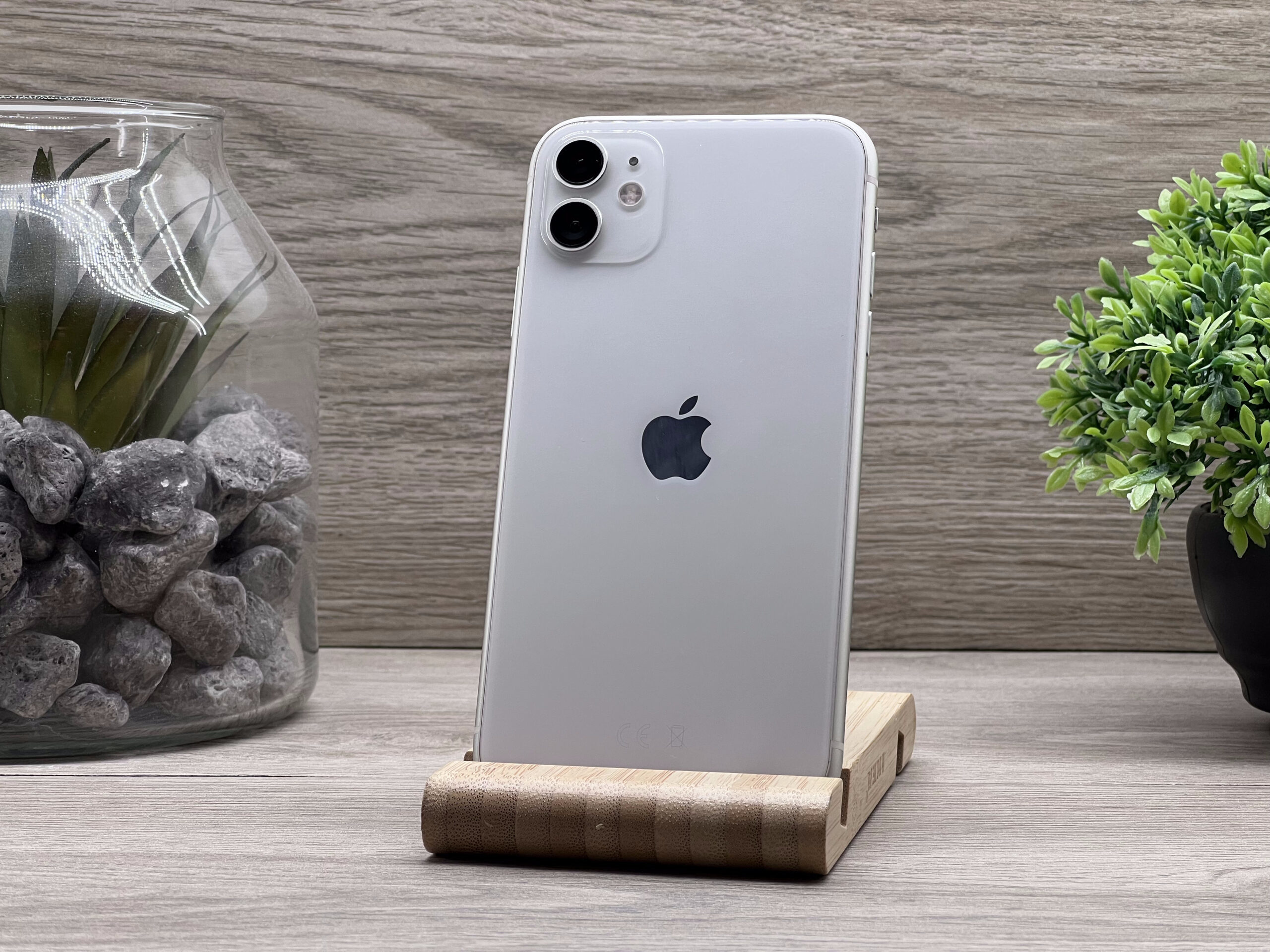 iPhone 11 White 128GB 2 ÉV Garanciával Számlával 100% Akksi