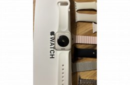 Apple Watch SE2 GPS 40mm Starlight Aluminium Case with Starlight Sport Band - Regular